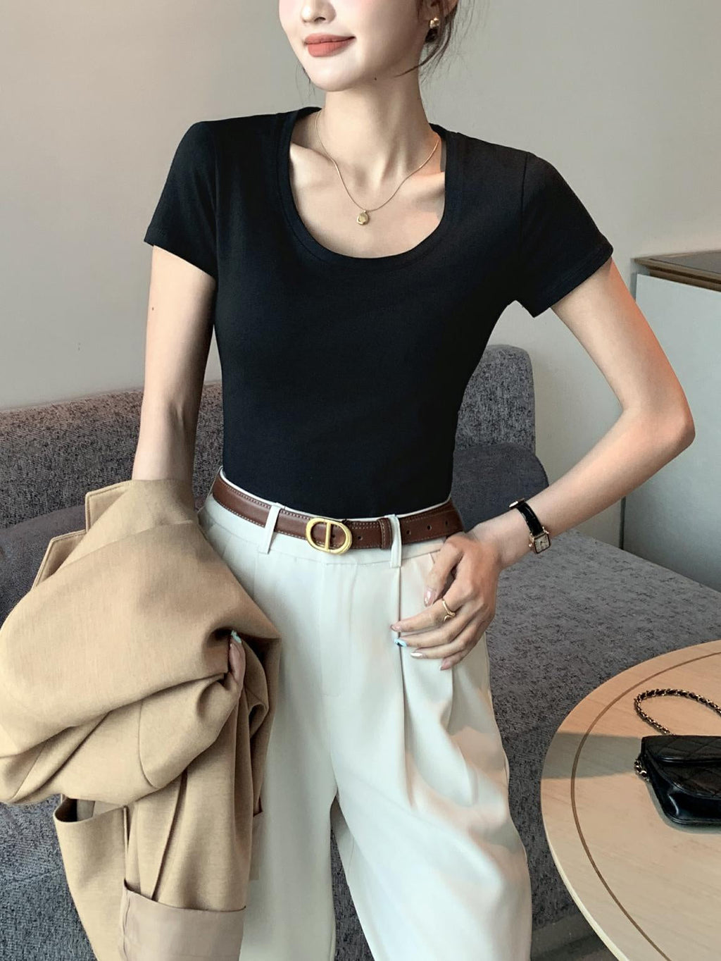 High Quality Short Sleeve Solid Color Short Sleeved T-Shirt for Women